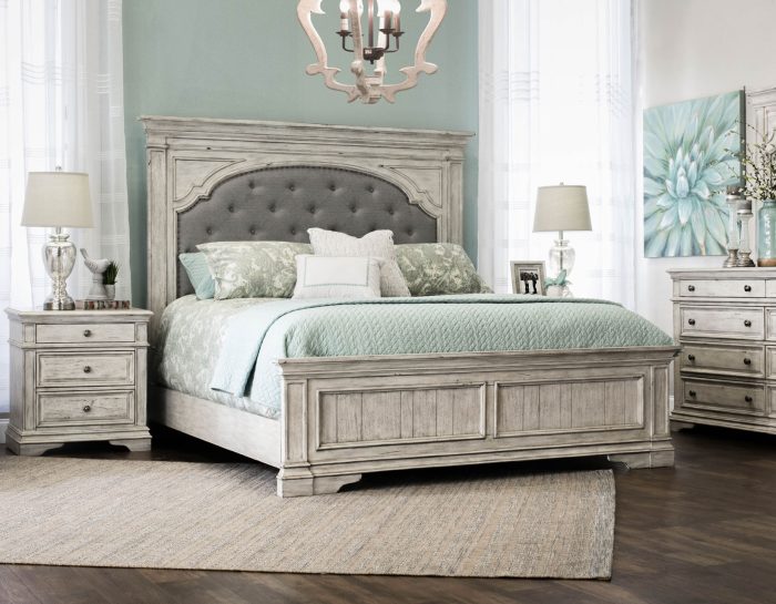 Highland Park Vanity Desk, Cathedral White - Image 2
