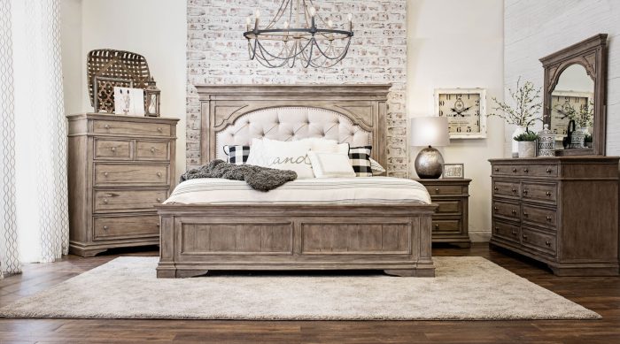 Highland Park Vanity Desk, Waxed Driftwood - Image 3