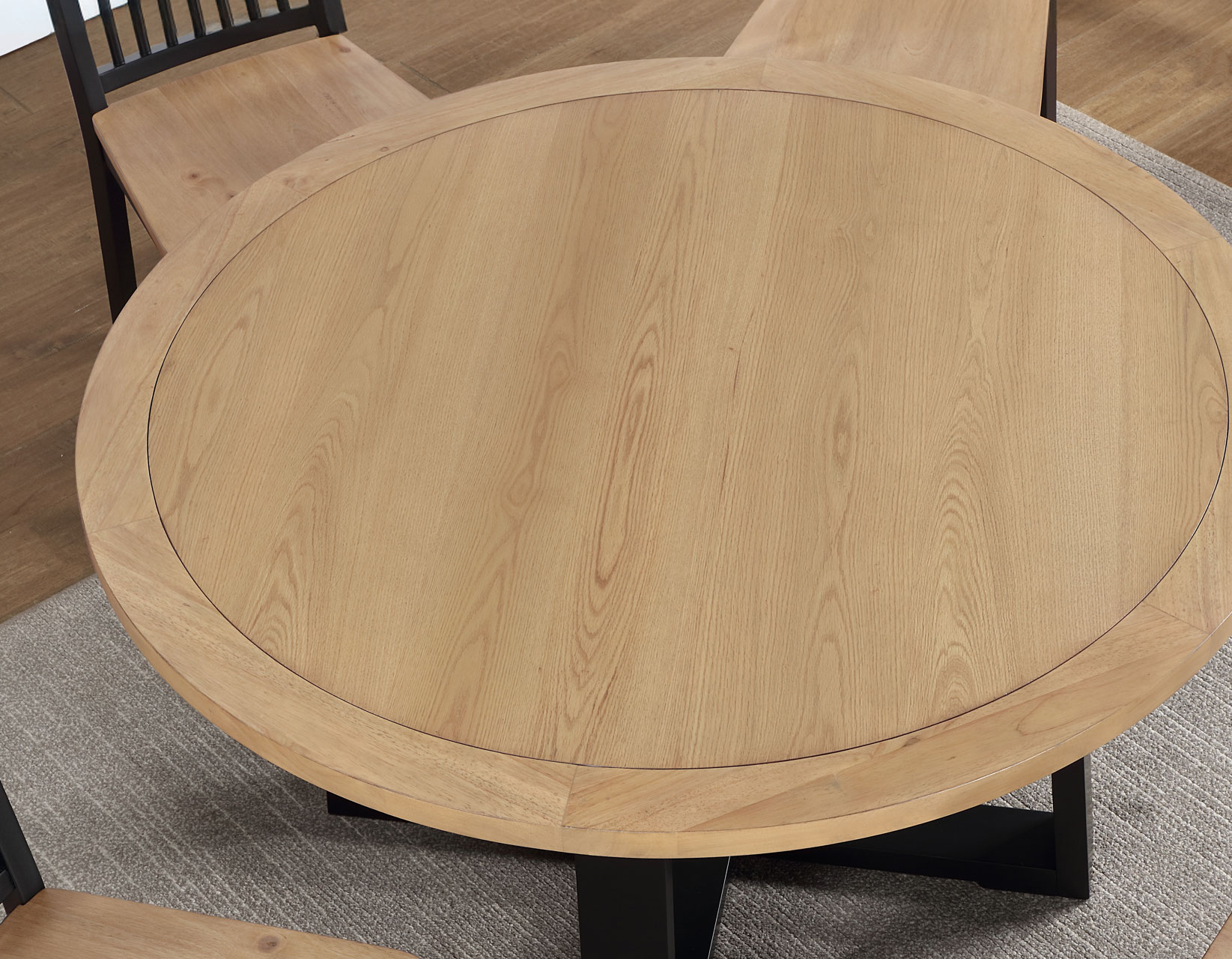 Magnolia 54-inch Round Table - Image 9